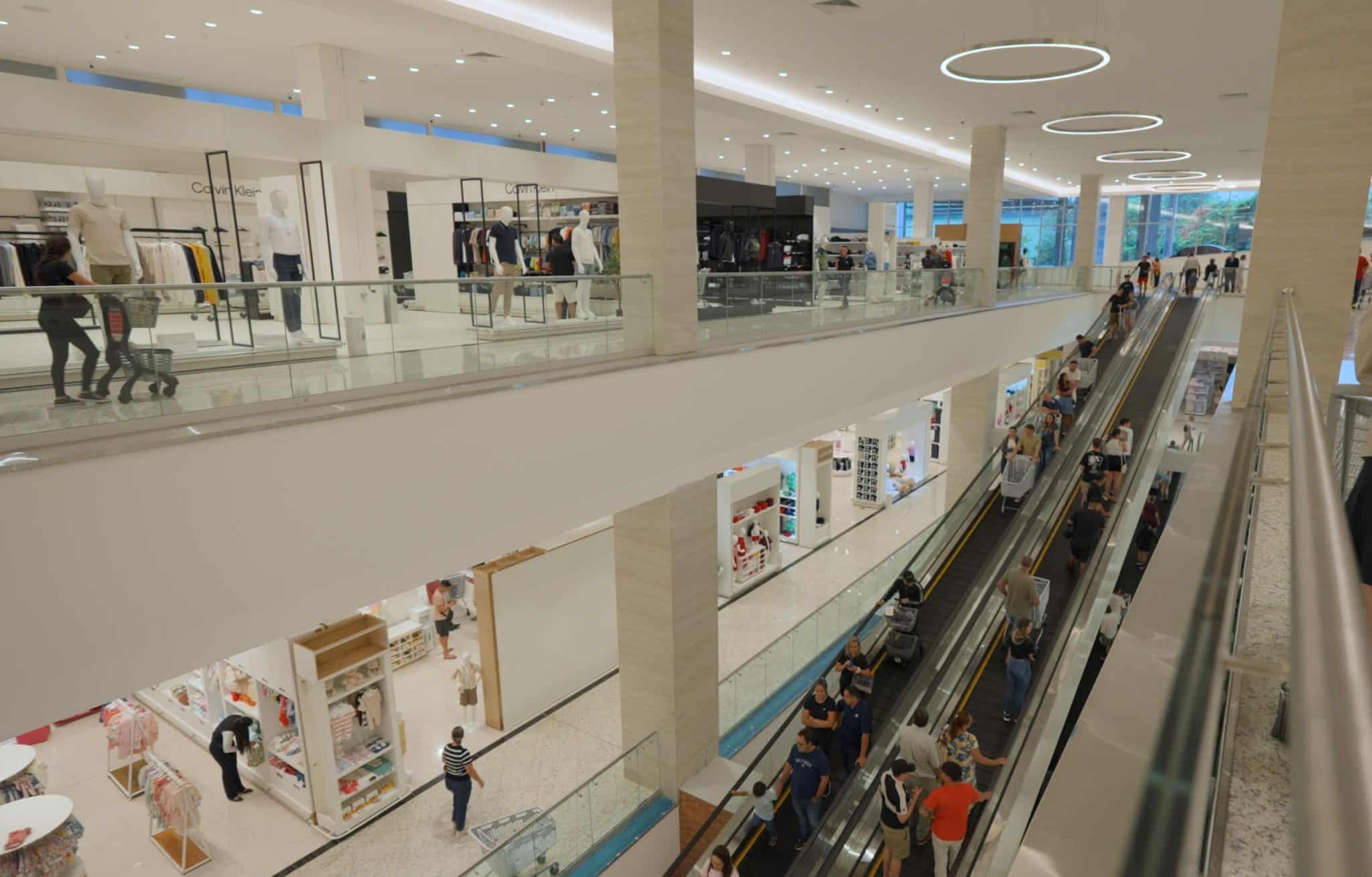 Shopping China inaugura o maior loja da América Latina