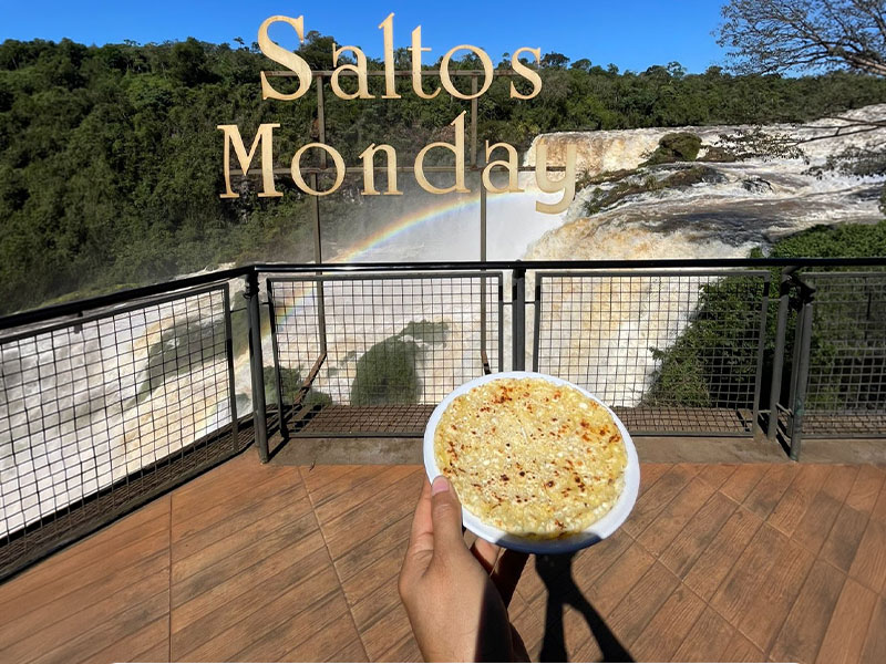 Saltos Del Monday
