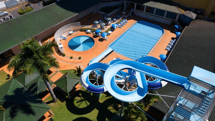 GOLDEN PARK INTERNACIONAL 10