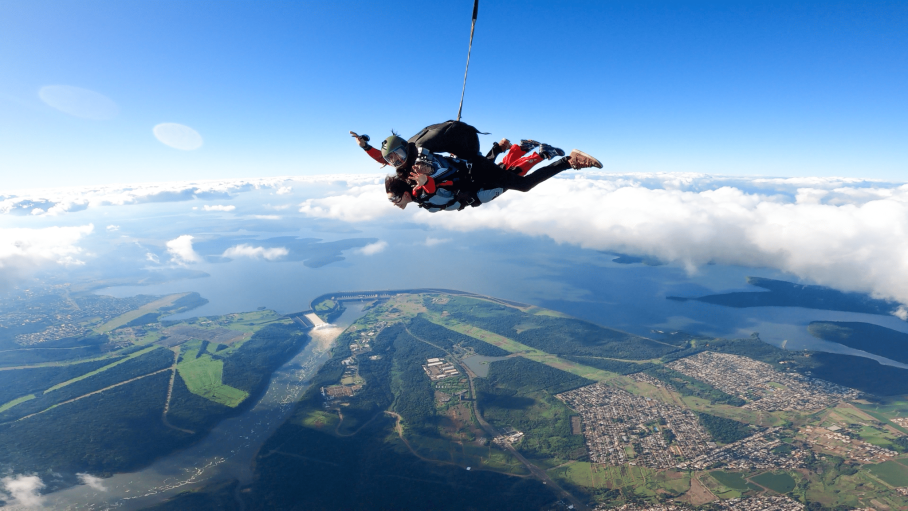 FlyFoz Paraquedismo