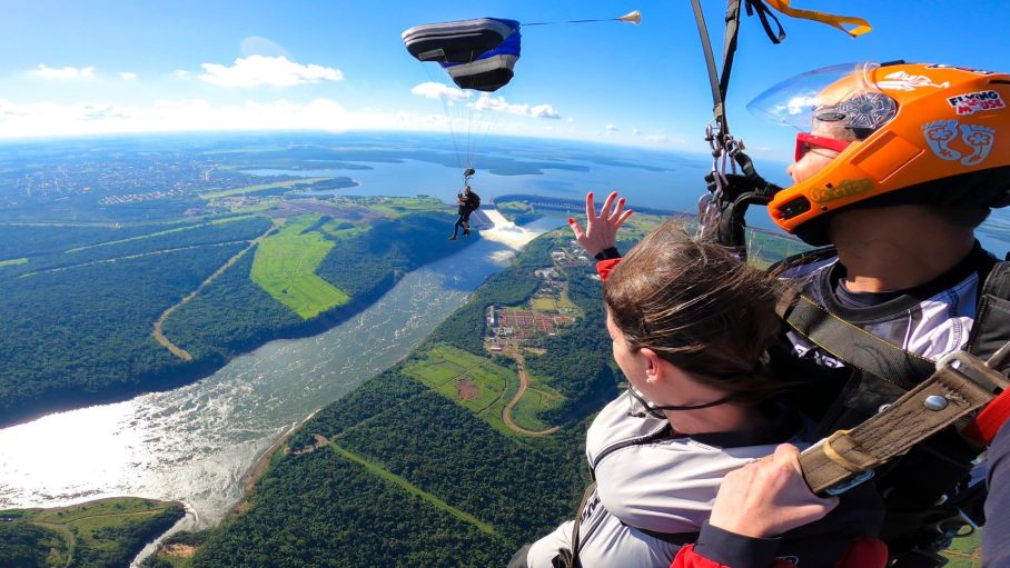FlyFoz Paraquedismo